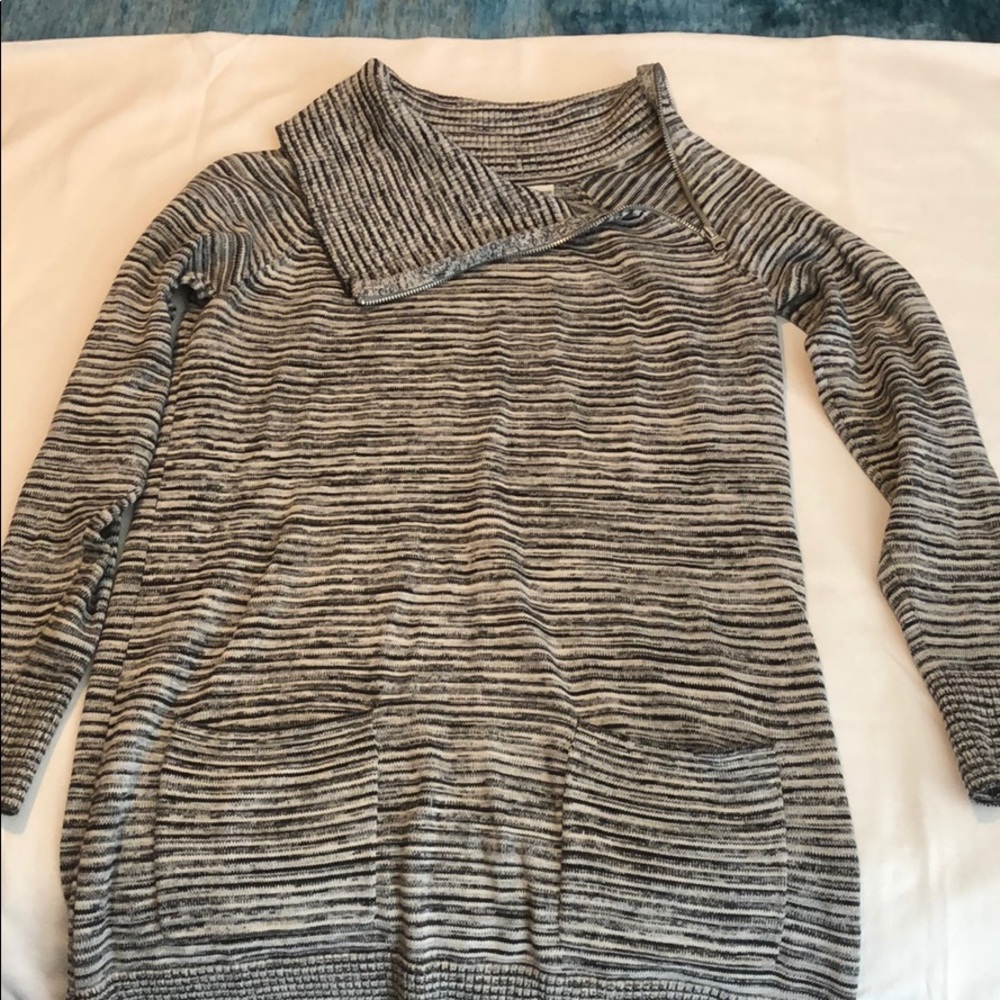 888, Sweater Dress